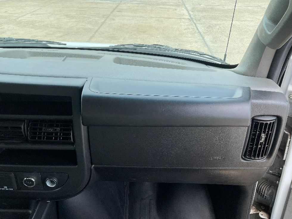 Light Duty Box Truck-Light and Medium Duty Trucks-GMC-2022-Savana G33903-Corpus Christi-TX-76,738\n\t\tmiles-$ 33,500 - Image 21