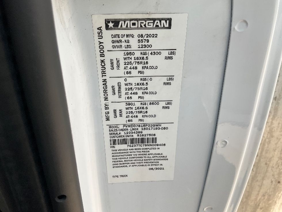Light Duty Box Truck-Light and Medium Duty Trucks-GMC-2022-Savana G33903-Corpus Christi-TX-76,738\n\t\tmiles-$ 33,500 - Image 26