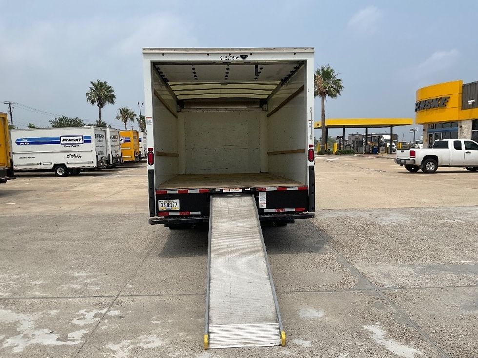 Light Duty Box Truck-Light and Medium Duty Trucks-GMC-2022-Savana G33903-Corpus Christi-TX-76,738\n\t\tmiles-$ 33,500 - Image 9