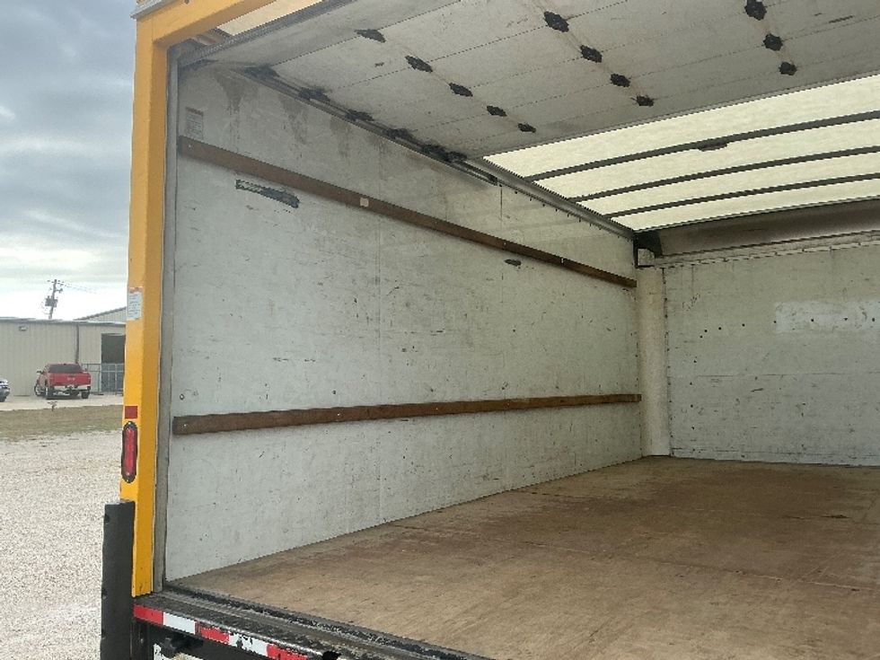 Light Duty Box Truck-Light and Medium Duty Trucks-GMC-2022-Savana G33903-Dallas-TX-103,717\n\t\tmiles-$ 27,750 - Image 11