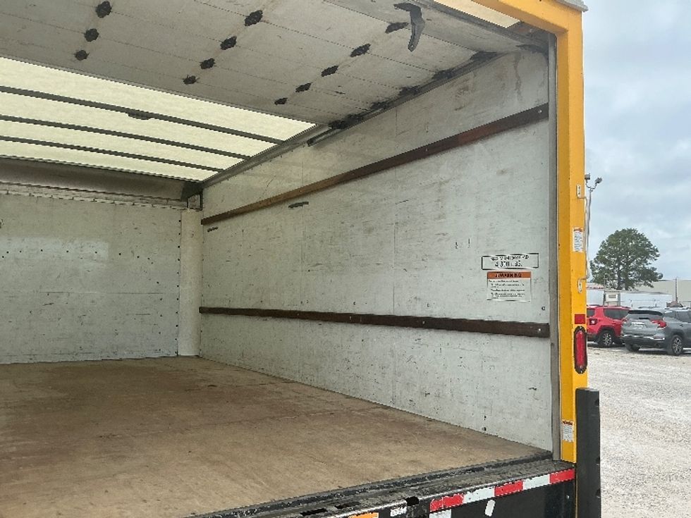 Light Duty Box Truck-Light and Medium Duty Trucks-GMC-2022-Savana G33903-Dallas-TX-103,717\n\t\tmiles-$ 27,750 - Image 12