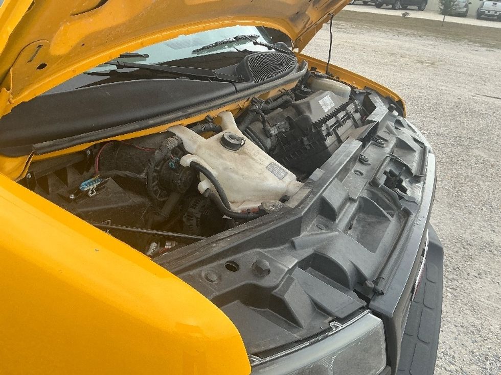 Light Duty Box Truck-Light and Medium Duty Trucks-GMC-2022-Savana G33903-Dallas-TX-103,717\n\t\tmiles-$ 27,750 - Image 23