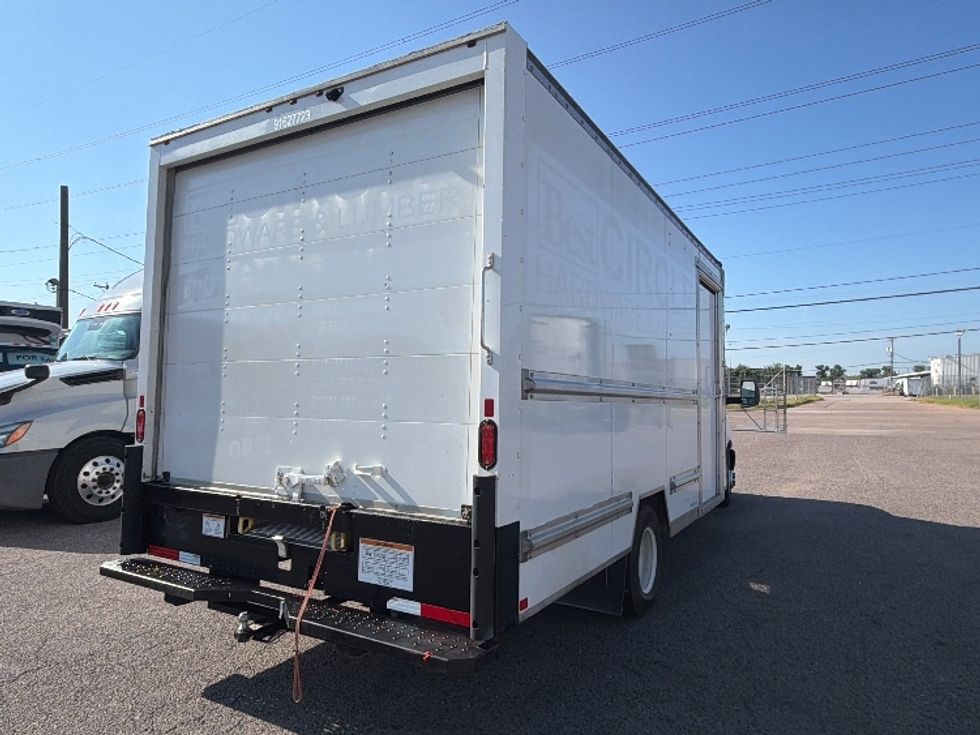 Light Duty Box Truck-Light and Medium Duty Trucks-GMC-2022-Savana G33903-Dallas-TX-25,084\n\t\tmiles-$ 43,000 - Image 11