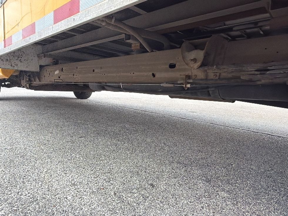 Light Duty Box Truck-Light and Medium Duty Trucks-GMC-2022-Savana G33903-Davenport-IA-89,989\n\t\tmiles-$ 29,250 - Image 5