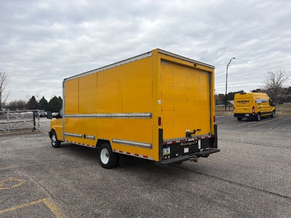 Light Duty Box Truck-Light and Medium Duty Trucks-GMC-2022-Savana G33903-Davenport-IA-89,989\n\t\tmiles-$ 29,250 - Image 6