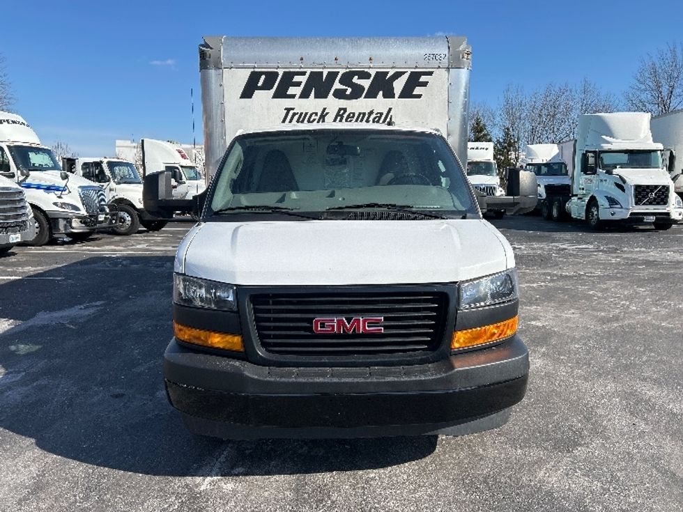 Light Duty Box Truck-Light and Medium Duty Trucks-GMC-2022-Savana G33903-Dayton-NJ-64,930\n\t\tmiles-$ 40,500 - Image 2