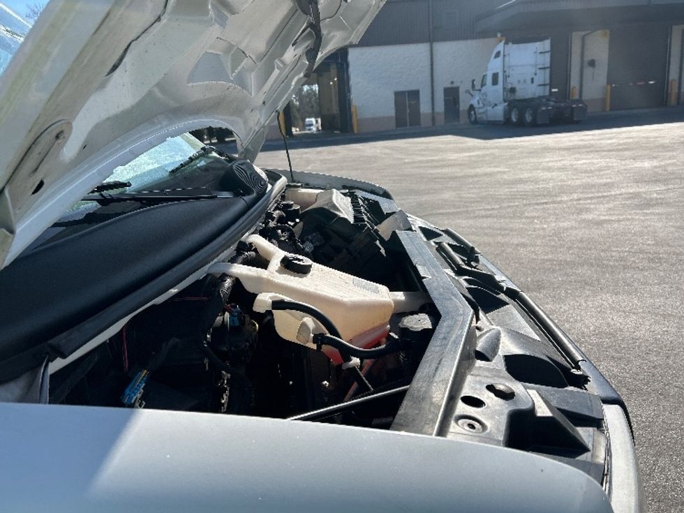 Light Duty Box Truck-Light and Medium Duty Trucks-GMC-2022-Savana G33903-Dayton-NJ-64,930\n\t\tmiles-$ 40,500 - Image 23