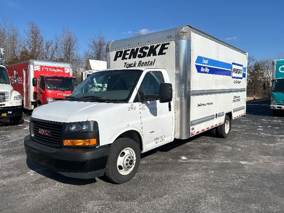 Light Duty Box Truck-Light and Medium Duty Trucks-GMC-2022-Savana G33903-Dayton-NJ-64,930\n\t\tmiles-$ 40,500 - Image 3