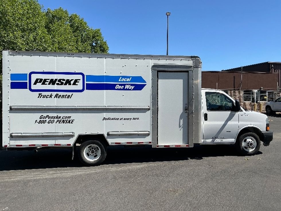 Light Duty Box Truck-Light and Medium Duty Trucks-GMC-2022-Savana G33903-Denver-CO-35,493\n\t\tmiles-$ 42,750 - Image 15