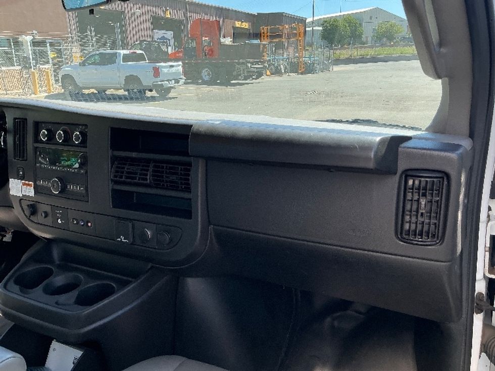 Light Duty Box Truck-Light and Medium Duty Trucks-GMC-2022-Savana G33903-Denver-CO-35,493\n\t\tmiles-$ 42,750 - Image 20