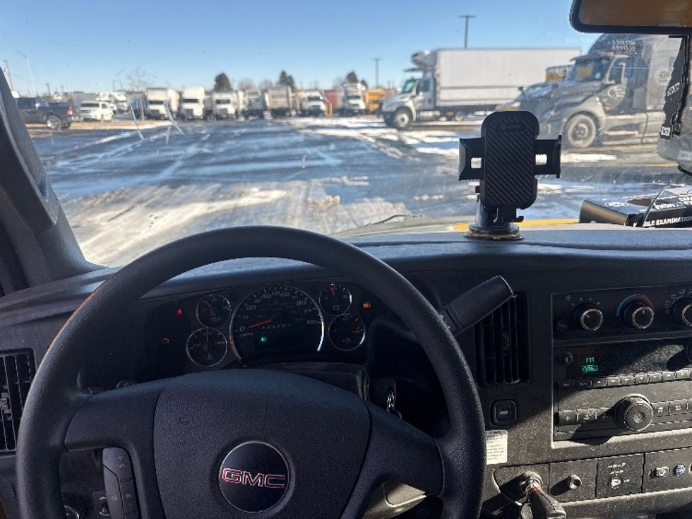 Light Duty Box Truck-Light and Medium Duty Trucks-GMC-2022-Savana G33903-Denver-CO-41,380\n\t\tmiles-$ 1,002,499 - Image 12