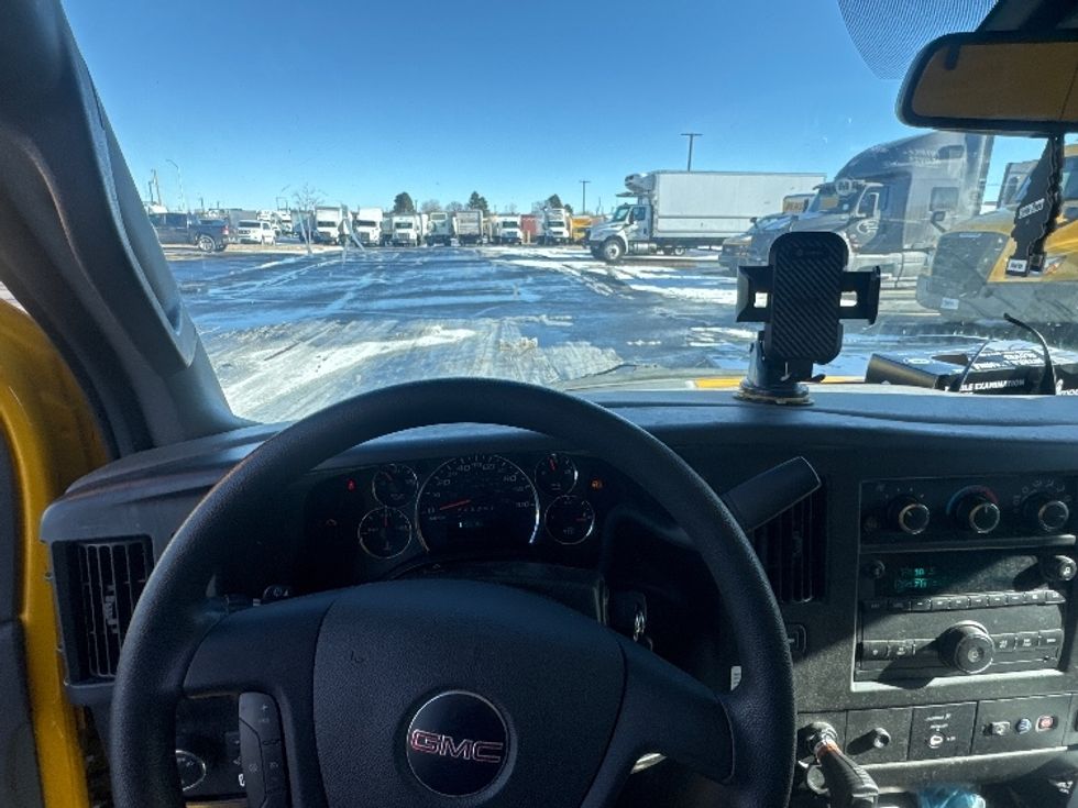 Light Duty Box Truck-Light and Medium Duty Trucks-GMC-2022-Savana G33903-Denver-CO-41,380\n\t\tmiles-$ 1,002,499 - Image 13