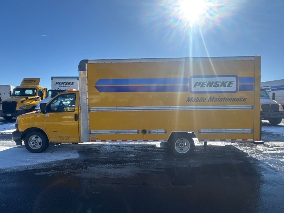 Light Duty Box Truck-Light and Medium Duty Trucks-GMC-2022-Savana G33903-Denver-CO-41,380\n\t\tmiles-$ 1,002,499 - Image 4