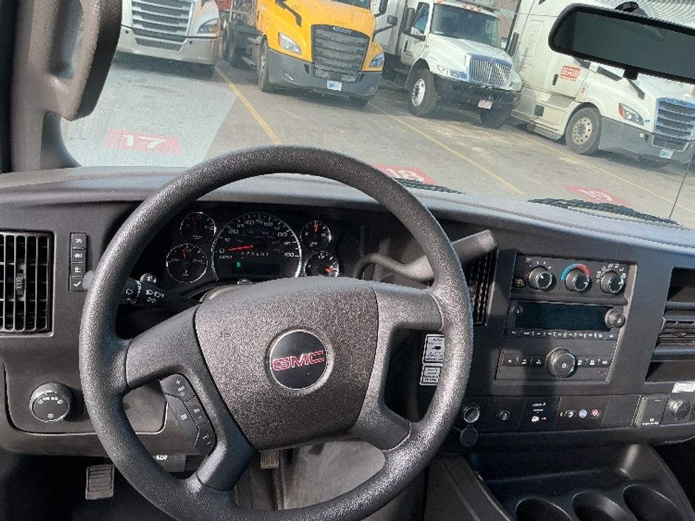 Light Duty Box Truck-Light and Medium Duty Trucks-GMC-2022-Savana G33903-Denver-CO-55,601\n\t\tmiles-$ 50,250 - Image 18