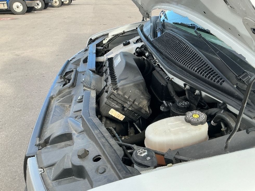 Light Duty Box Truck-Light and Medium Duty Trucks-GMC-2022-Savana G33903-Denver-CO-55,601\n\t\tmiles-$ 50,250 - Image 24