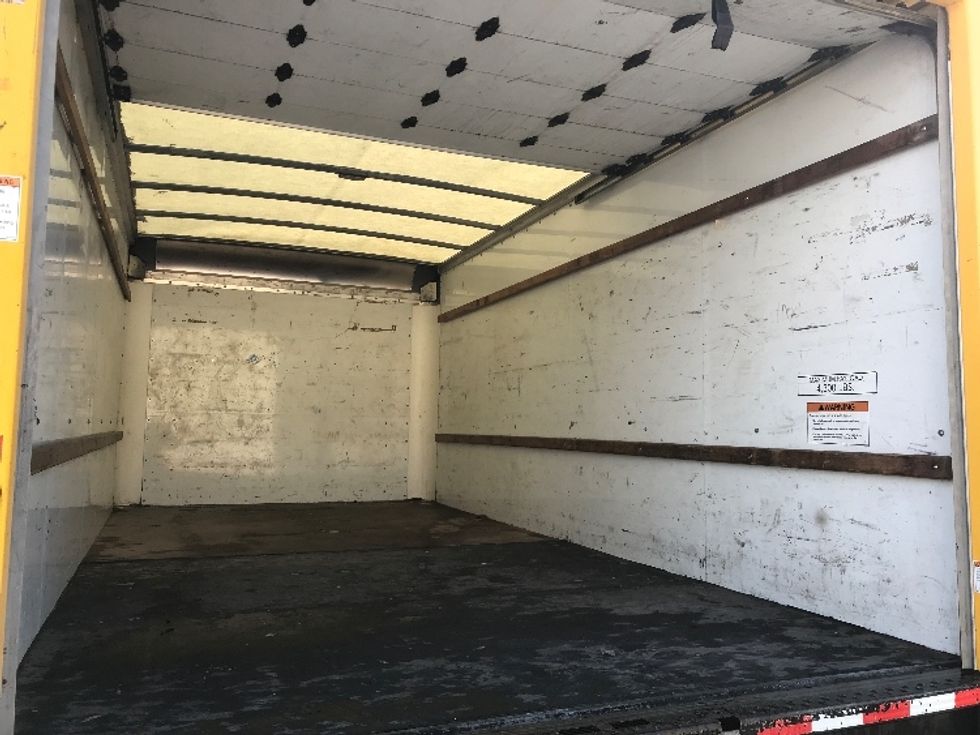 Light Duty Box Truck-Light and Medium Duty Trucks-GMC-2022-Savana G33903-Des Moines-IA-86,916\n\t\tmiles-$ 29,500 - Image 12