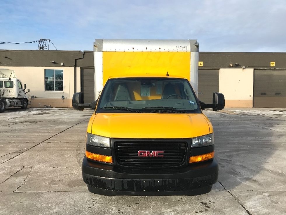 Light Duty Box Truck-Light and Medium Duty Trucks-GMC-2022-Savana G33903-Des Moines-IA-86,916\n\t\tmiles-$ 29,500 - Image 2