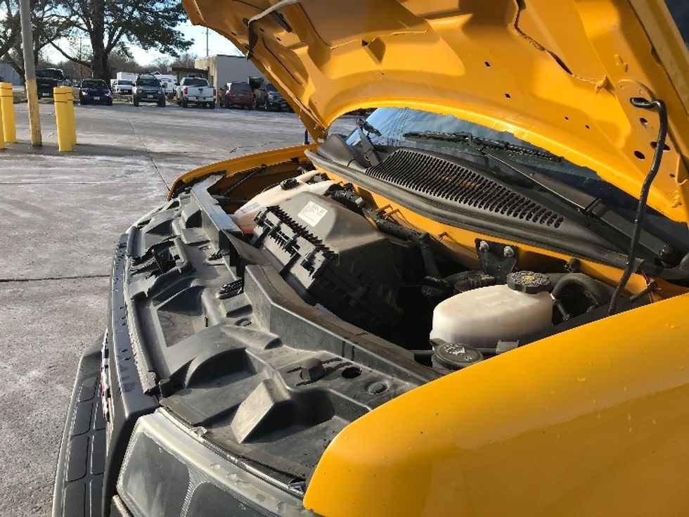 Light Duty Box Truck-Light and Medium Duty Trucks-GMC-2022-Savana G33903-Des Moines-IA-86,916\n\t\tmiles-$ 29,500 - Image 24