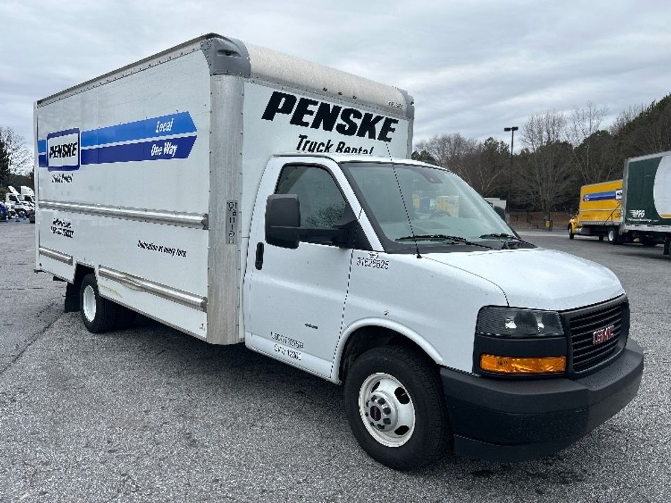 Light Duty Box Truck-Light and Medium Duty Trucks-GMC-2022-Savana G33903-Duluth-GA-114,130\n\t\tmiles-$ 30,750 - Image 1