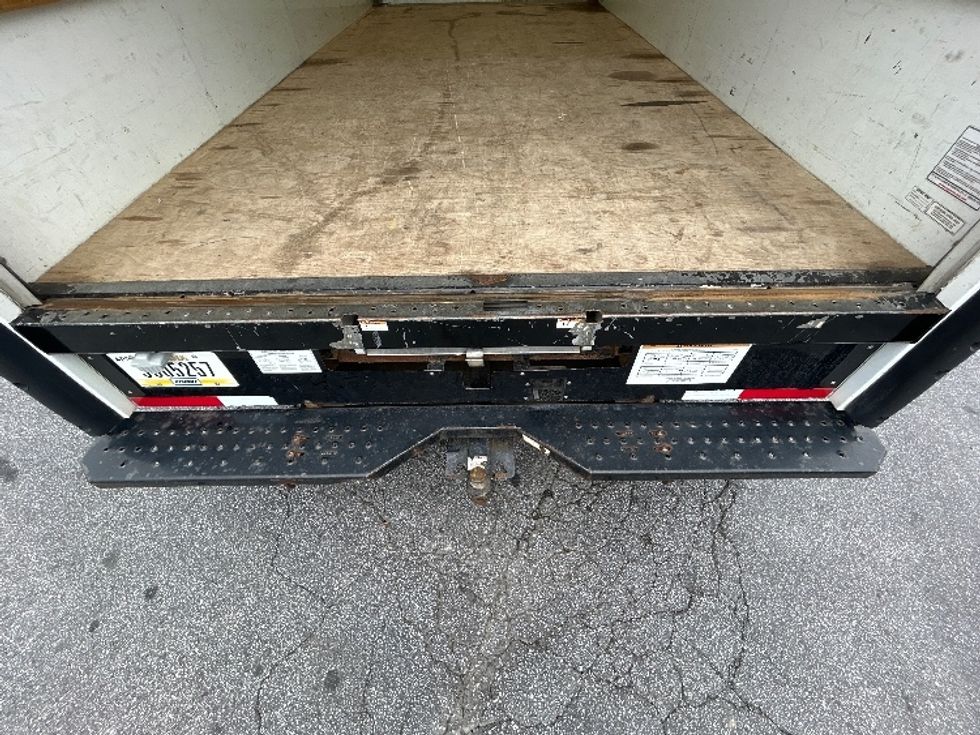 Light Duty Box Truck-Light and Medium Duty Trucks-GMC-2022-Savana G33903-Duluth-GA-114,130\n\t\tmiles-$ 30,750 - Image 10