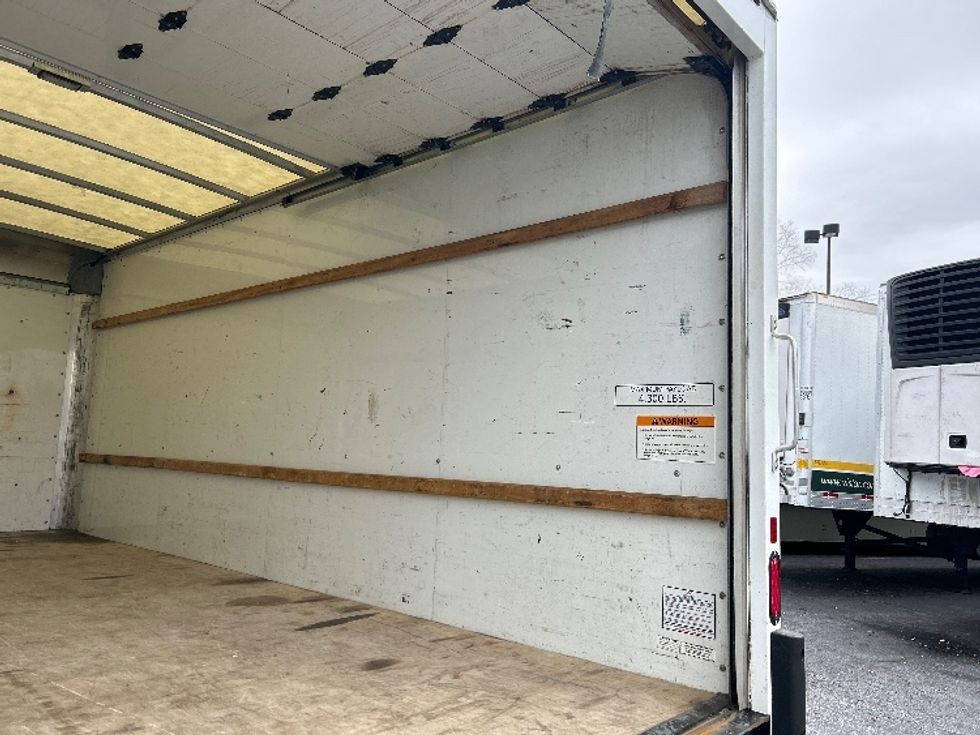 Light Duty Box Truck-Light and Medium Duty Trucks-GMC-2022-Savana G33903-Duluth-GA-114,130\n\t\tmiles-$ 30,750 - Image 12