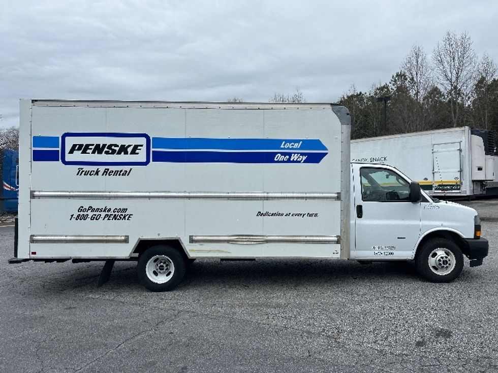 Light Duty Box Truck-Light and Medium Duty Trucks-GMC-2022-Savana G33903-Duluth-GA-114,130\n\t\tmiles-$ 30,750 - Image 15