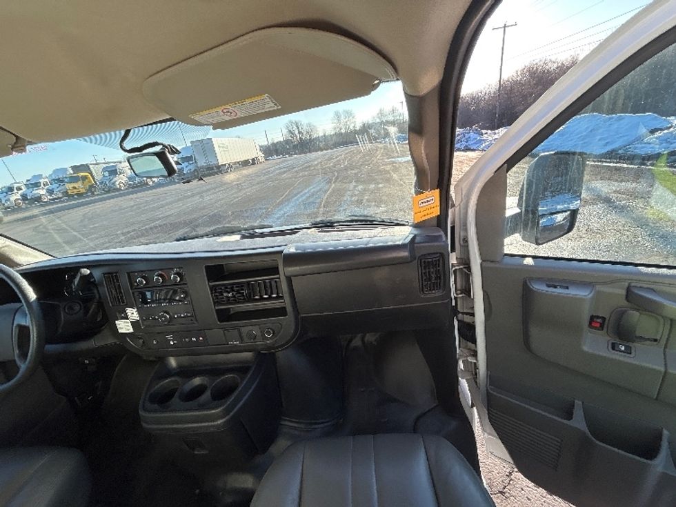 Light Duty Box Truck-Light and Medium Duty Trucks-GMC-2022-Savana G33903-Duncansville-PA-50,463\n\t\tmiles-$ 39,250 - Image 21