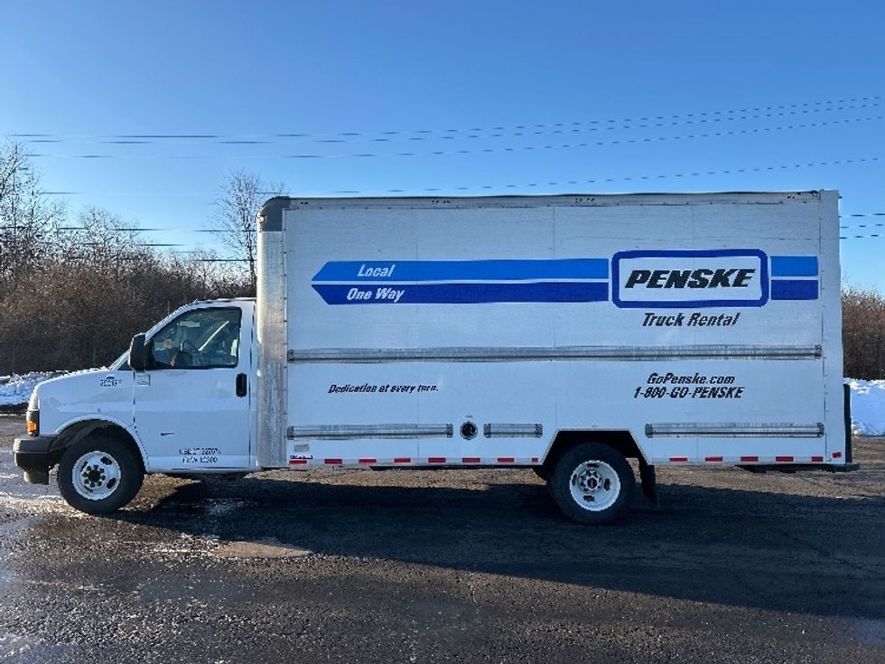 Light Duty Box Truck-Light and Medium Duty Trucks-GMC-2022-Savana G33903-Duncansville-PA-50,463\n\t\tmiles-$ 39,250 - Image 4