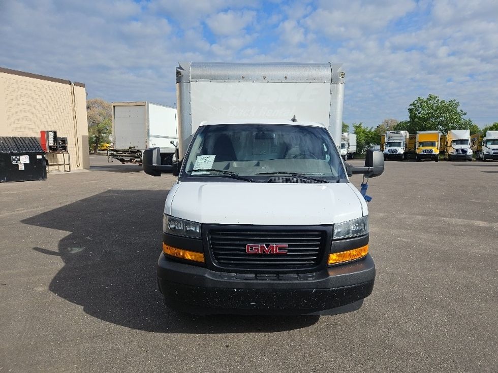 Light Duty Box Truck-Light and Medium Duty Trucks-GMC-2022-Savana G33903-Eagan-MN-120,447\n\t\tmiles-$ 27,750 - Image 2