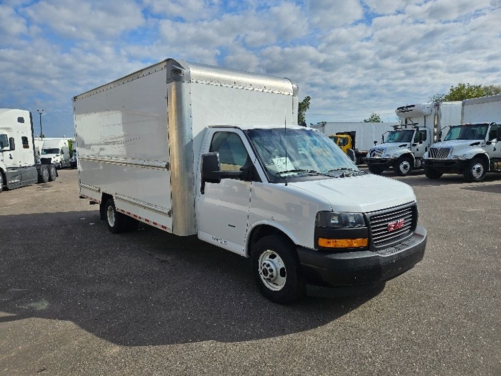 Light Duty Box Truck-Light and Medium Duty Trucks-GMC-2022-Savana G33903-Eagan-MN-120,447\n\t\tmiles-$ 27,750 - Image 3