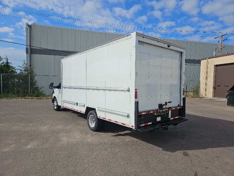 Light Duty Box Truck-Light and Medium Duty Trucks-GMC-2022-Savana G33903-Eagan-MN-120,447\n\t\tmiles-$ 27,750 - Image 6