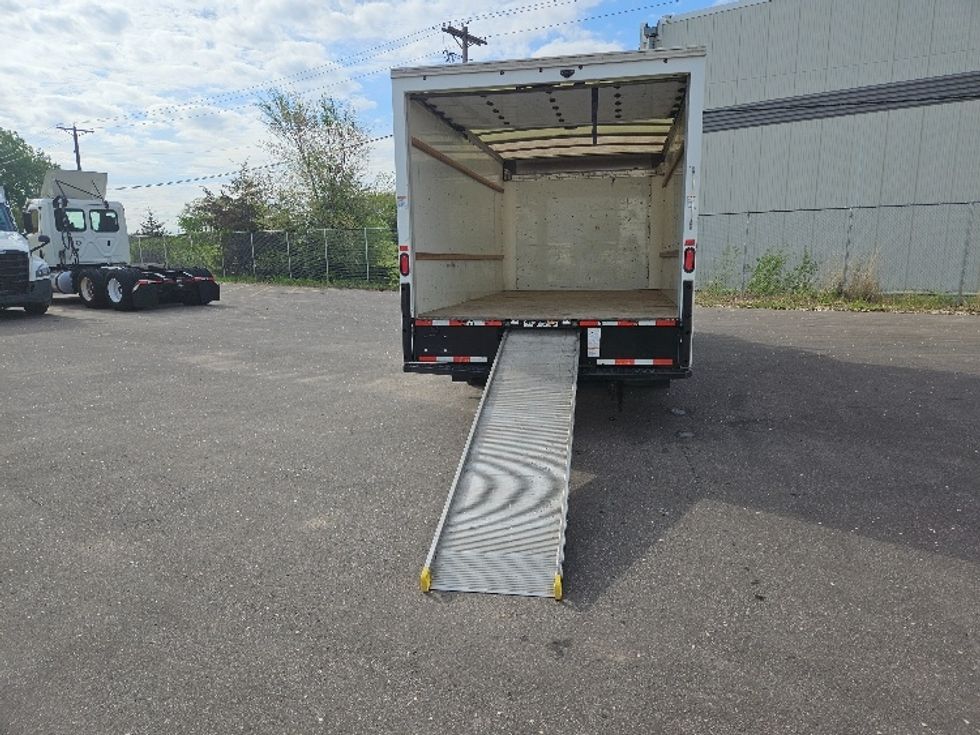 Light Duty Box Truck-Light and Medium Duty Trucks-GMC-2022-Savana G33903-Eagan-MN-120,447\n\t\tmiles-$ 27,750 - Image 9