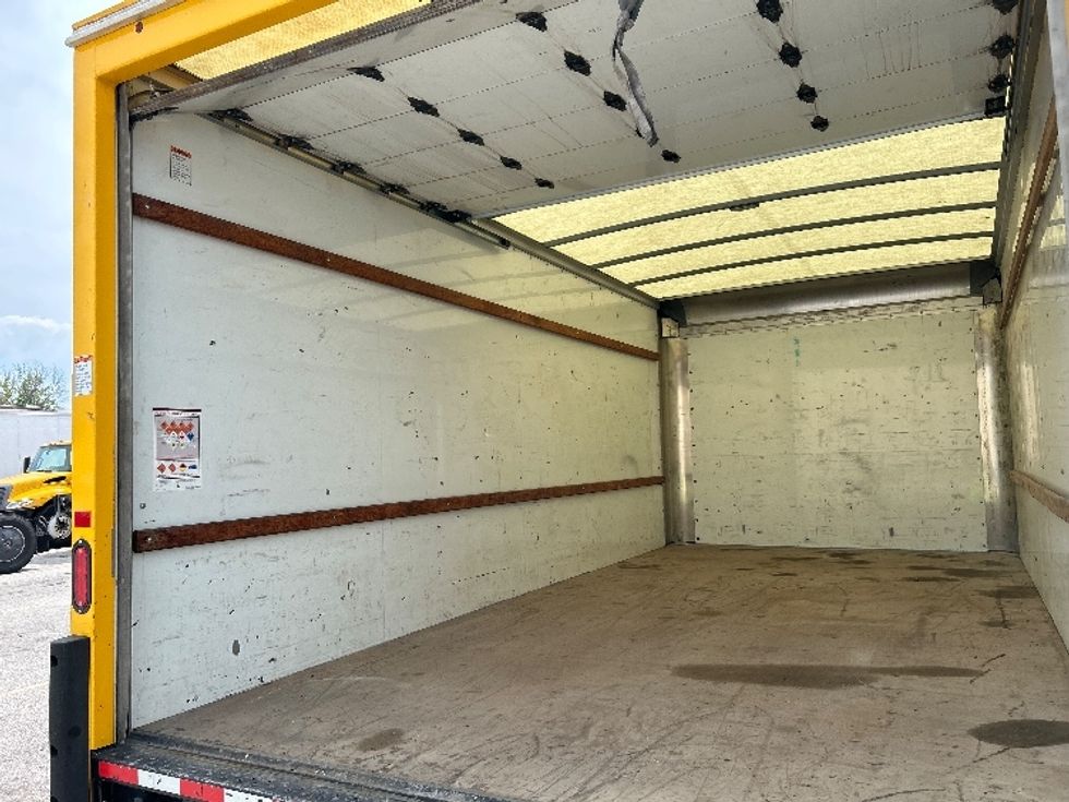 Light Duty Box Truck-Light and Medium Duty Trucks-GMC-2022-Savana G33903-Earth City-MO-104,942\n\t\tmiles-$ 12,000 - Image 11