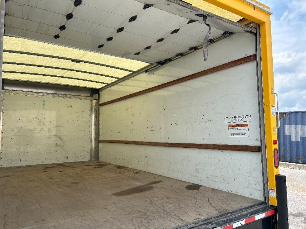 Light Duty Box Truck-Light and Medium Duty Trucks-GMC-2022-Savana G33903-Earth City-MO-104,942\n\t\tmiles-$ 12,000 - Image 12