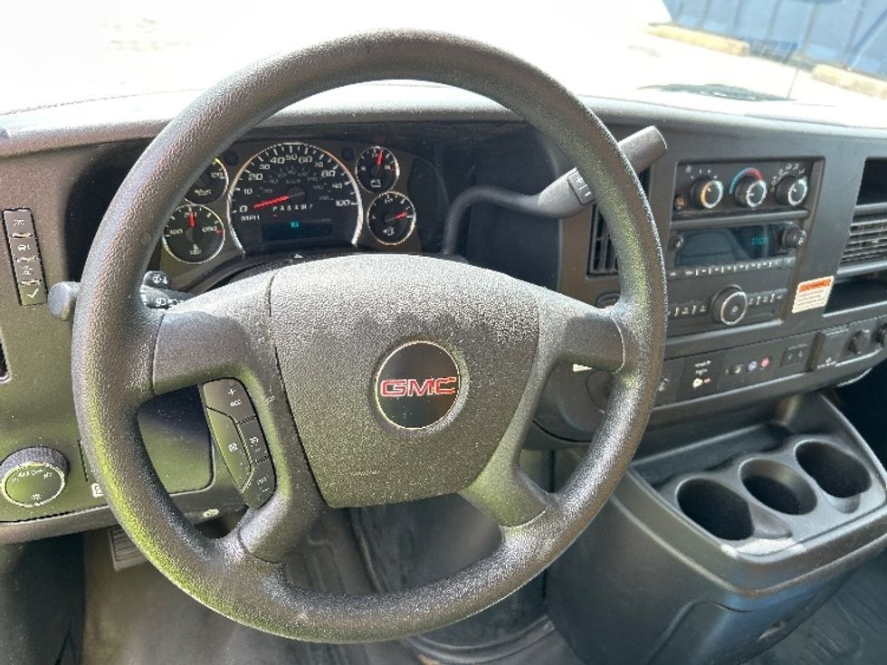 Light Duty Box Truck-Light and Medium Duty Trucks-GMC-2022-Savana G33903-Earth City-MO-104,942\n\t\tmiles-$ 12,000 - Image 17