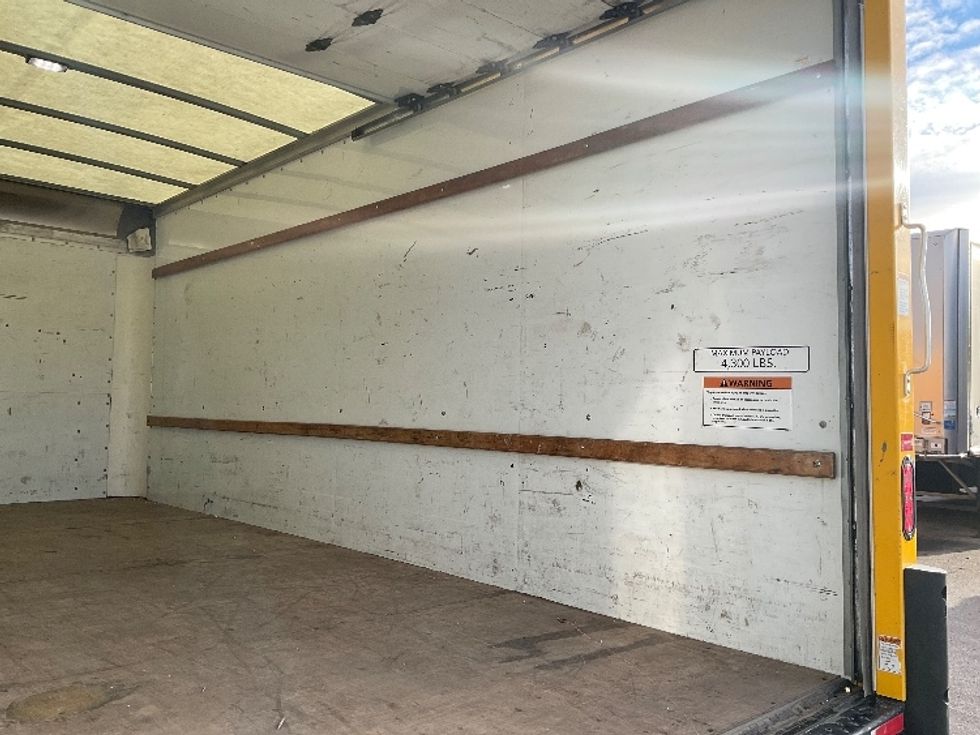 Light Duty Box Truck-Light and Medium Duty Trucks-GMC-2022-Savana G33903-Earth City-MO-88,204\n\t\tmiles-$ 29,500 - Image 11