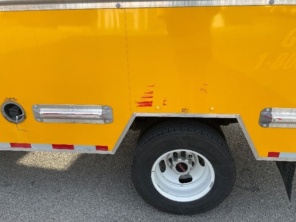 Light Duty Box Truck-Light and Medium Duty Trucks-GMC-2022-Savana G33903-Earth City-MO-88,204\n\t\tmiles-$ 29,500 - Image 24