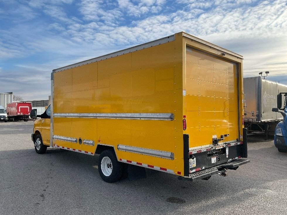 Light Duty Box Truck-Light and Medium Duty Trucks-GMC-2022-Savana G33903-Earth City-MO-88,204\n\t\tmiles-$ 29,500 - Image 6