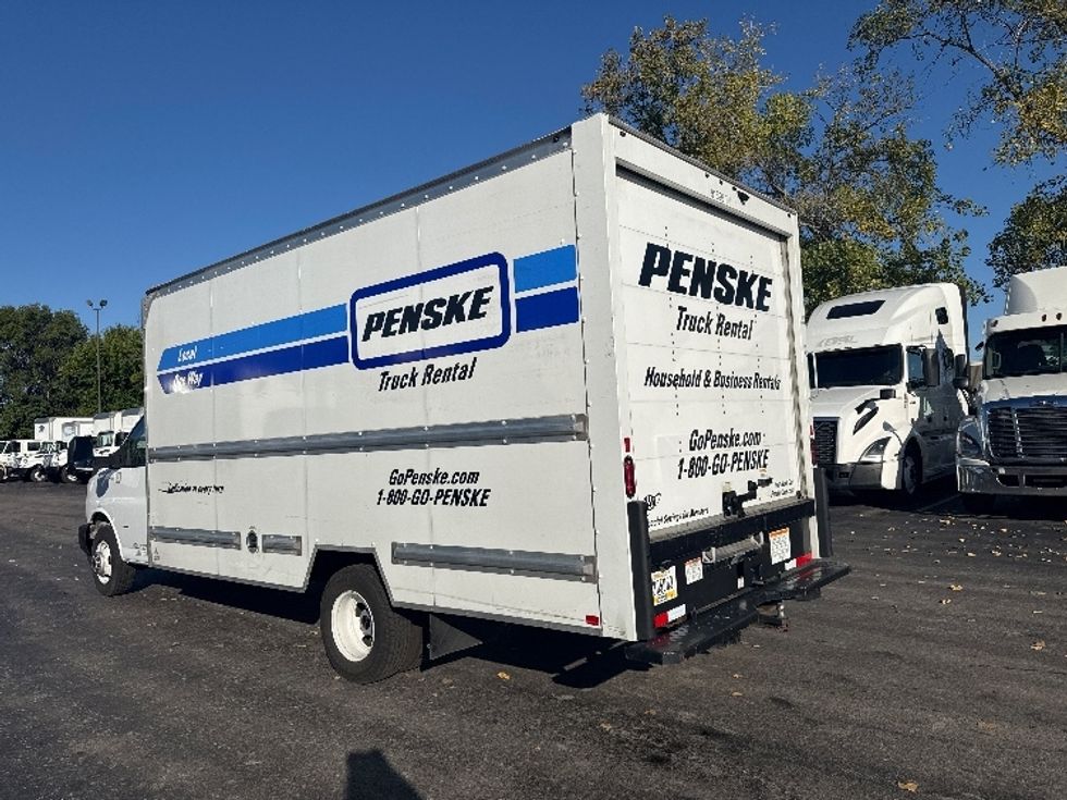 Light Duty Box Truck-Light and Medium Duty Trucks-GMC-2022-Savana G33903-East Chicago-IN-103,757\n\t\tmiles-$ 32,000 - Image 6