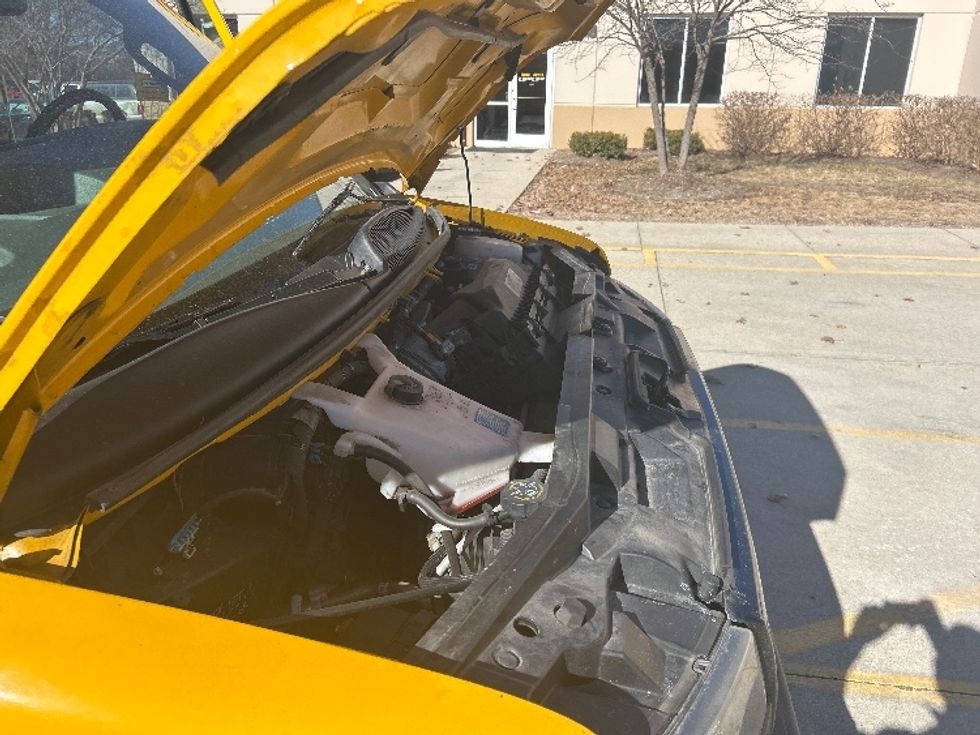 Light Duty Box Truck-Light and Medium Duty Trucks-GMC-2022-Savana G33903-East Chicago-IN-103,857\n\t\tmiles-$ 28,250 - Image 20