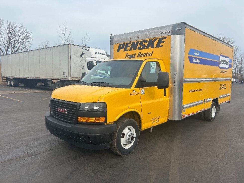 Light Duty Box Truck-Light and Medium Duty Trucks-GMC-2022-Savana G33903-East Chicago-IN-106,734\n\t\tmiles-$ 27,750 - Image 1