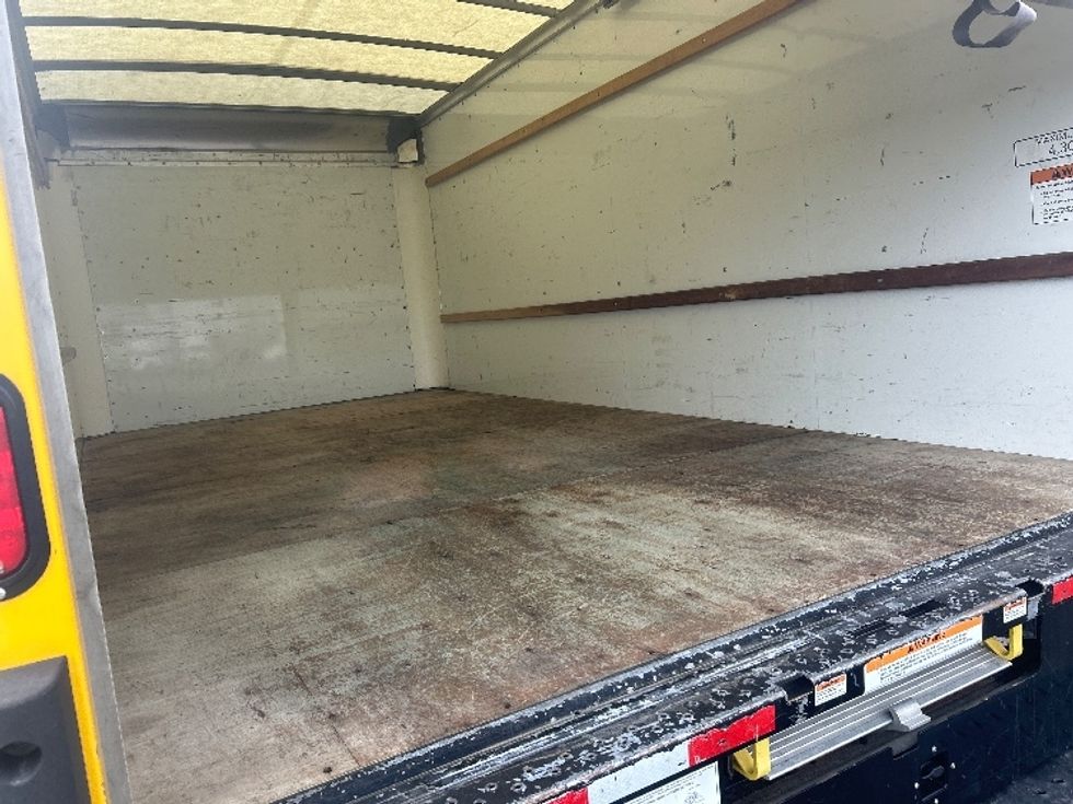 Light Duty Box Truck-Light and Medium Duty Trucks-GMC-2022-Savana G33903-East Chicago-IN-106,734\n\t\tmiles-$ 27,750 - Image 11