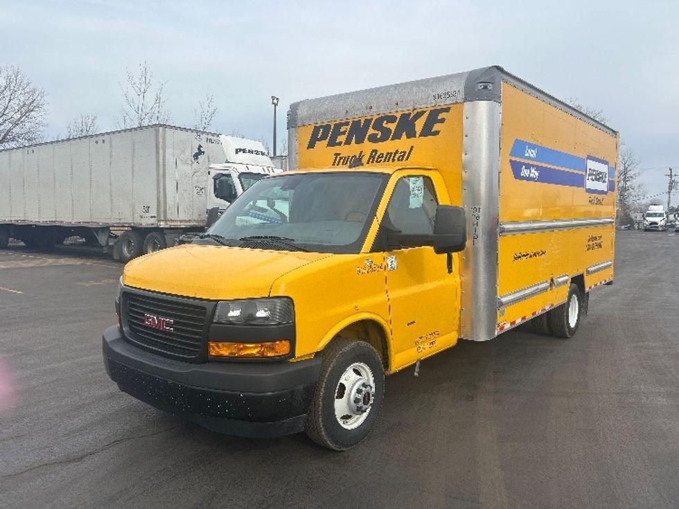 Light Duty Box Truck-Light and Medium Duty Trucks-GMC-2022-Savana G33903-East Chicago-IN-106,734\n\t\tmiles-$ 27,750 - Image 3