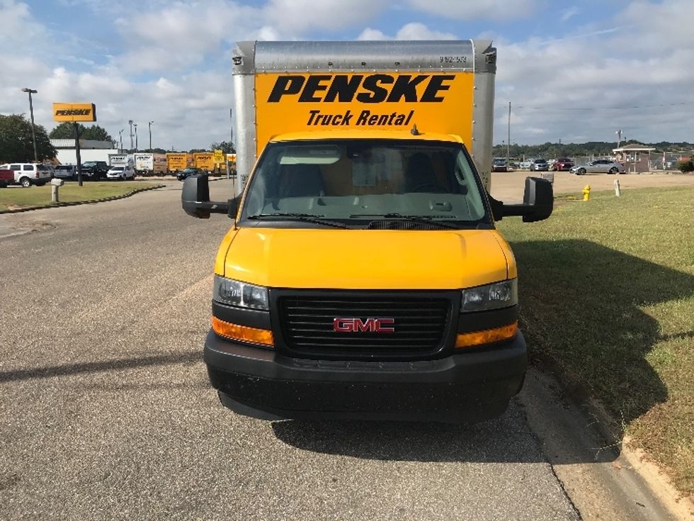 Light Duty Box Truck-Light and Medium Duty Trucks-GMC-2022-Savana G33903-East Chicago-IN-111,535\n\t\tmiles-$ 27,000 - Image 2