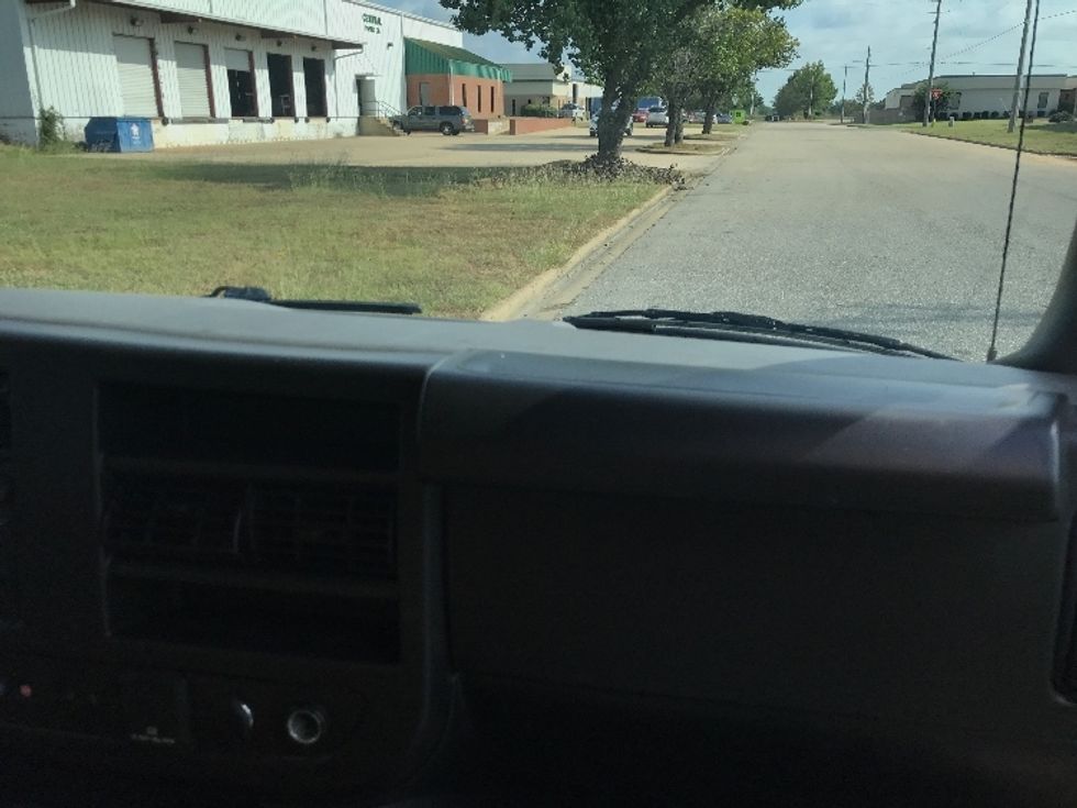 Light Duty Box Truck-Light and Medium Duty Trucks-GMC-2022-Savana G33903-East Chicago-IN-111,535\n\t\tmiles-$ 27,000 - Image 21