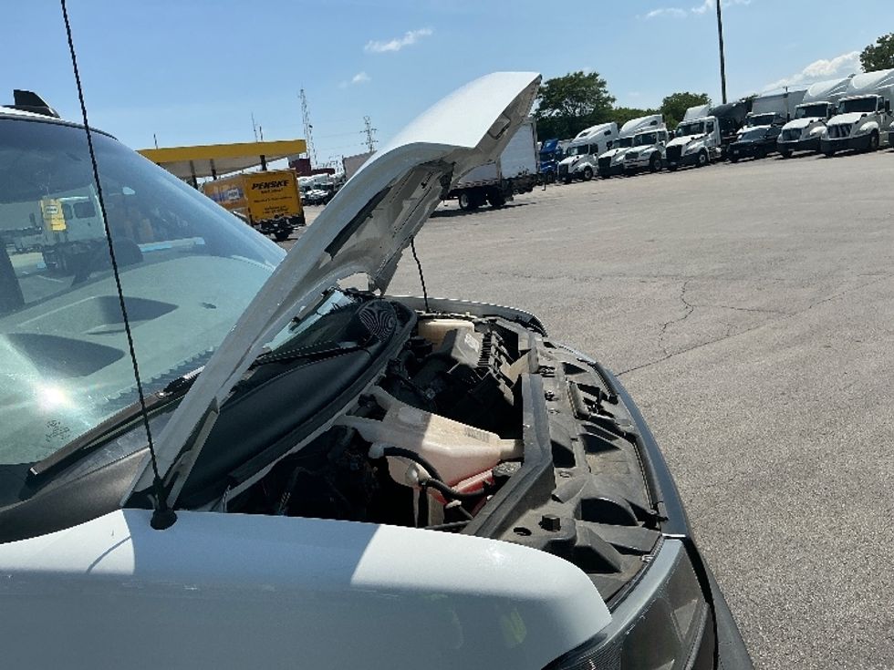 Light Duty Box Truck-Light and Medium Duty Trucks-GMC-2022-Savana G33903-East Chicago-IN-27,822\n\t\tmiles-$ 43,500 - Image 22