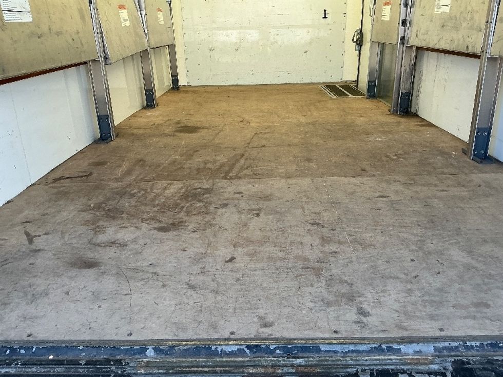 Light Duty Box Truck-Light and Medium Duty Trucks-GMC-2022-Savana G33903-East Chicago-IN-27,822\n\t\tmiles-$ 43,500 - Image 9