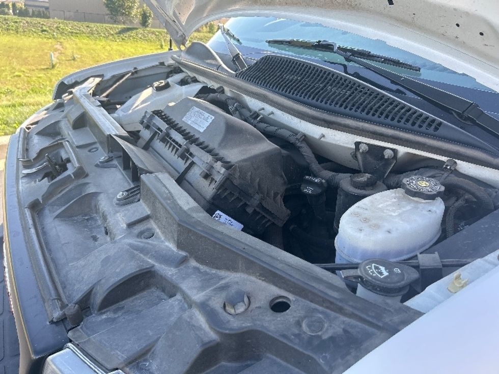 Light Duty Box Truck-Light and Medium Duty Trucks-GMC-2022-Savana G33903-East Chicago-IN-46,891\n\t\tmiles-$ 41,500 - Image 24