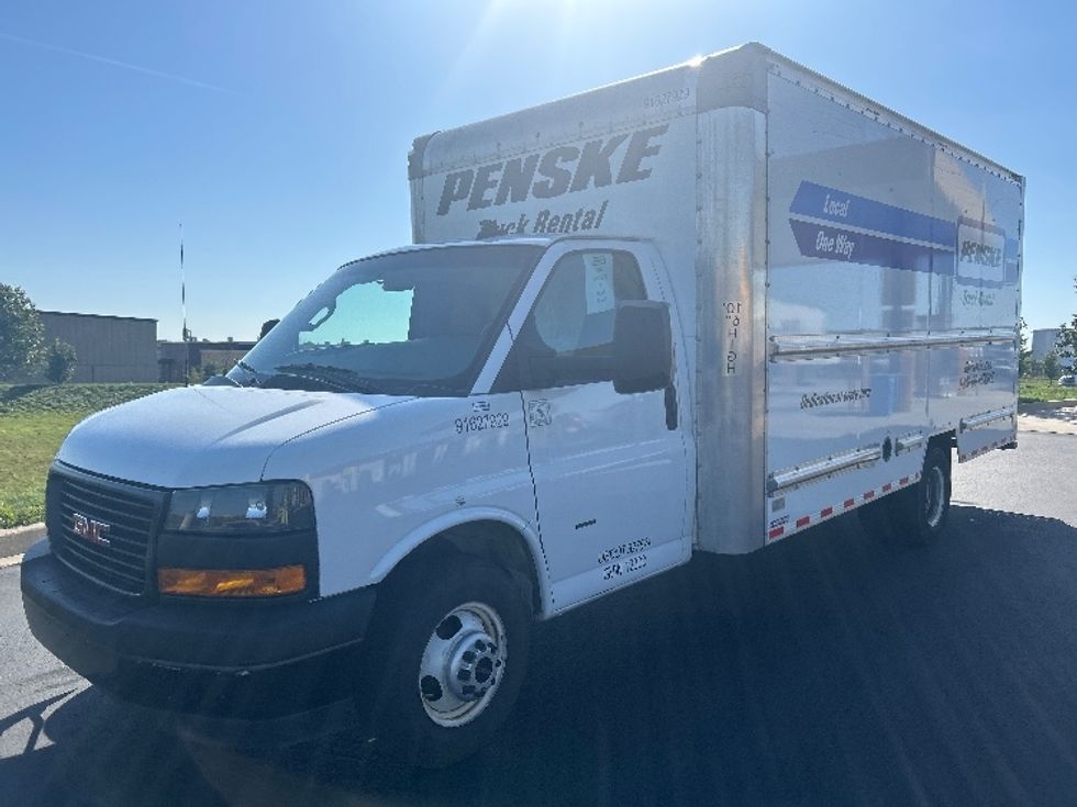 Light Duty Box Truck-Light and Medium Duty Trucks-GMC-2022-Savana G33903-East Chicago-IN-46,891\n\t\tmiles-$ 41,500 - Image 3
