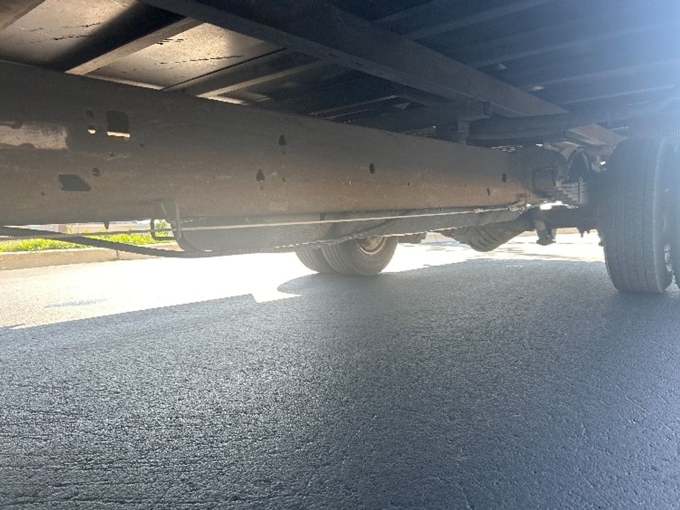 Light Duty Box Truck-Light and Medium Duty Trucks-GMC-2022-Savana G33903-East Chicago-IN-46,891\n\t\tmiles-$ 41,500 - Image 5